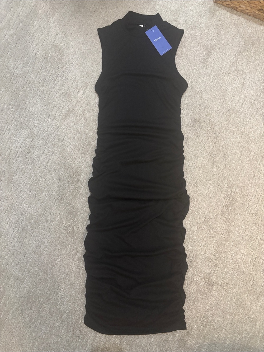 🏷 Floerns dress